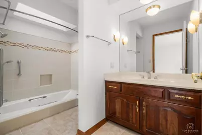 21805 W Hidden Valley Drive, Kildeer, IL 60047 - Photo 17