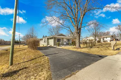 1501 Washington Street, Lake in the Hills, IL 60156 - Photo 3