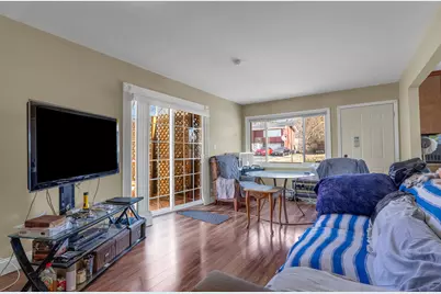 1501 Washington Street, Lake in the Hills, IL 60156 - Photo 5