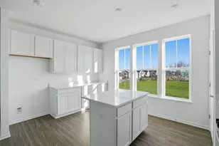 319 Settlers Pl, West Dundee, IL 60118 - Photo 3