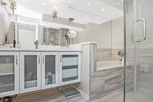 345 N La Salle Dr, Chicago, IL 60654 - Photo 9