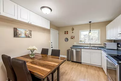 2215 Nichols Road #21C, Arlington Heights, IL 60004 - Photo 9