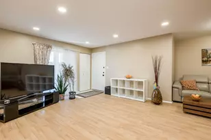 2215 Nichols Rd, Arlington Heights, IL 60004 - Photo 5