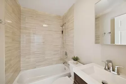 17914 W Twin Lakes Boulevard, Grayslake, IL 60030 - Photo 5