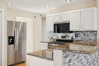 17914 W Twin Lakes Boulevard, Grayslake, IL 60030 - Photo 7