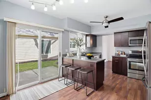 1308 Downs Pkwy, Libertyville, IL 60048 - Photo 7