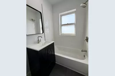 7712 S Jeffery Boulevard #3, Chicago, IL 60649 - Photo 11