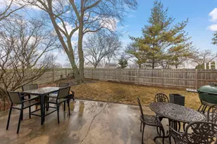 940 Weatherbee Pl, Downers Grove, IL 60516 - Photo 23