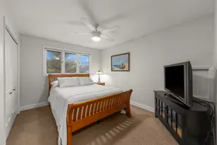 940 Weatherbee Pl, Downers Grove, IL 60516 - Photo 13