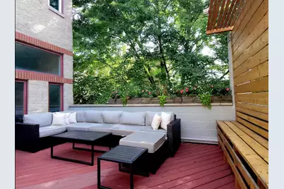 1527 W Pearson Street, Chicago, IL 60642 - Photo 35