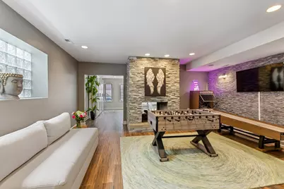 1527 W Pearson Street, Chicago, IL 60642 - Photo 31