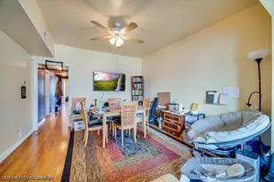 9323 S Rhodes Ave, Chicago, IL 60619 - Photo 17