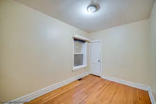 9323 S Rhodes Ave, Chicago, IL 60619 - Photo 9