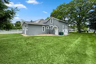 1910 Elim Ave, Zion, IL 60099 - Photo 17