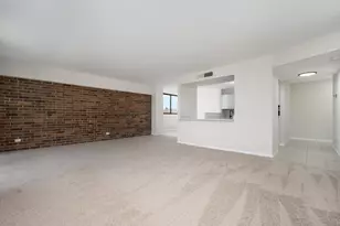 101 Bar Harbour Rd, Schaumburg, IL 60193 - Photo 3