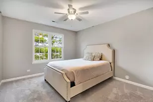 843 Rosebud Ct, Roselle, IL 60172 - Photo 21