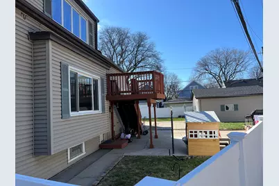 7813 W 65th Place, Bedford Park, IL 60501 - Photo 5