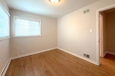 240 Hatlen Avenue, Mount Prospect, IL 60056 - Photo 21