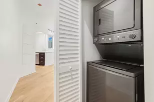 1600 S Indiana Ave, Chicago, IL 60616 - Photo 17