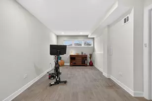 1106 N 13th Ave, Melrose Park, IL 60160 - Photo 23