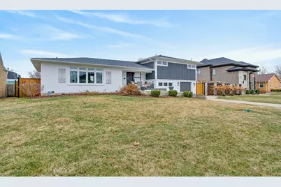 1106 N 13th Avenue, Melrose Park, IL 60160 - Photo 3