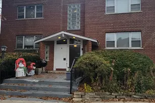 144 Ann St, Clarendon Hills, IL 60514 - Photo 1