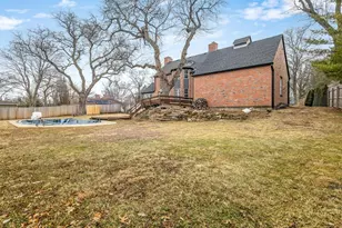 2014 Glenview Rd, Rockford, IL 61107 - Photo 77