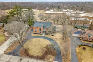 2014 Glenview Rd, Rockford, IL 61107 - Photo 79