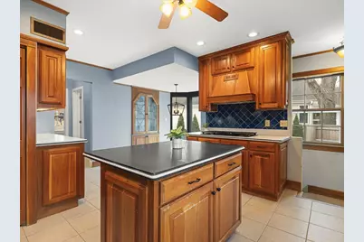 2014 Glenview Road, Rockford, IL 61107 - Photo 33