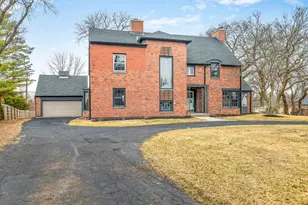 2014 Glenview Rd, Rockford, IL 61107 - Photo 7