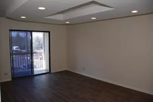 2216 Country Club Dr, Woodridge, IL 60517 - Photo 5