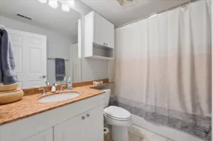 [Address not provided], Chicago, IL 60657 - Photo 17