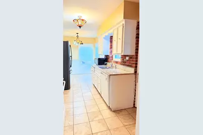 7513 Kenton Street, Skokie, IL 60076 - Photo 5