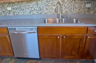 1052 W Balmoral Ave, Chicago, IL 60640 - Photo 19