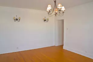 1052 W Balmoral Ave, Chicago, IL 60640 - Photo 7