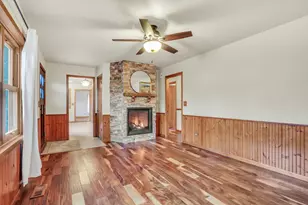 3861 Sutherland Dr, Park City, IL 60085 - Photo 5