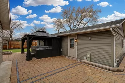 3861 Sutherland Drive, Park City, IL 60085 - Photo 23