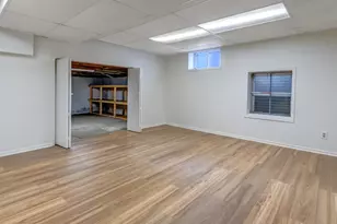 1651 W Goldengate Dr, Addison, IL 60101 - Photo 23