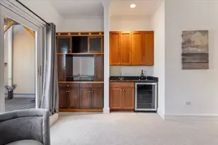 800 W Cornelia Ave, Chicago, IL 60657 - Photo 25