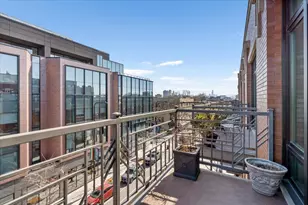 800 W Cornelia Ave, Chicago, IL 60657 - Photo 27