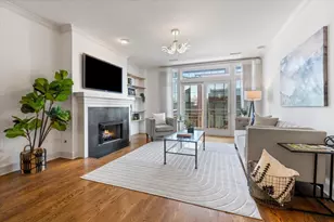 800 W Cornelia Ave, Chicago, IL 60657 - Photo 9