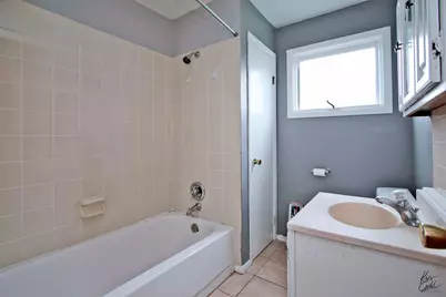 39271 N Lake Avenue, Lake Villa, IL 60046 - Photo 11