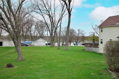 39271 N Lake Avenue, Lake Villa, IL 60046 - Photo 13