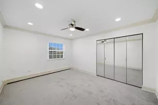 645 Grove Dr, Buffalo Grove, IL 60089 - Photo 9