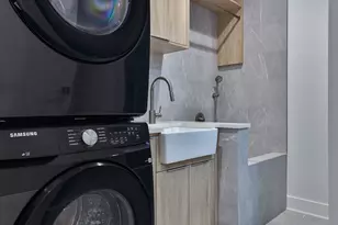 1418 W Warner Ave, Chicago, IL 60613 - Photo 33