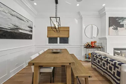 658 W Melrose Street #1, Chicago, IL 60657 - Photo 5