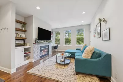 300 W Scott Street #403, Chicago, IL 60610 - Photo 3