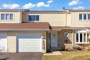 213 Manor Dr, New Lenox, IL 60451 - Photo 1