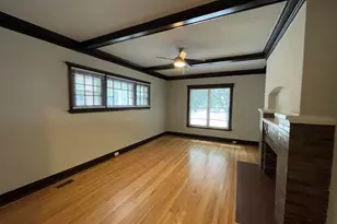 1955 W Sunnyside Ave, Chicago, IL 60640 - Photo 5