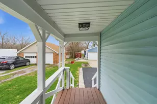 310 Godfrey Ave, Lockport, IL 60441 - Photo 57